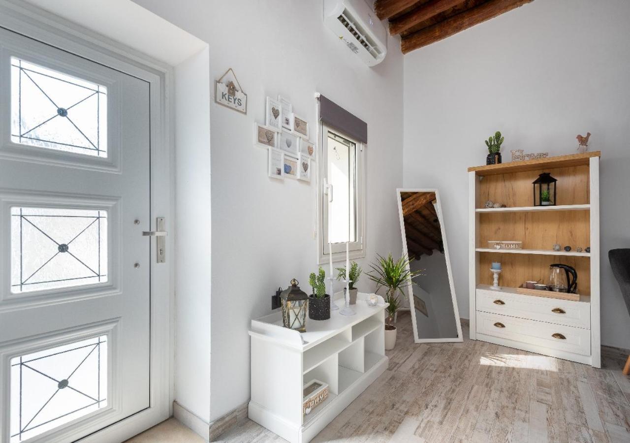 Lotza Traditional House Salakos Exterior photo