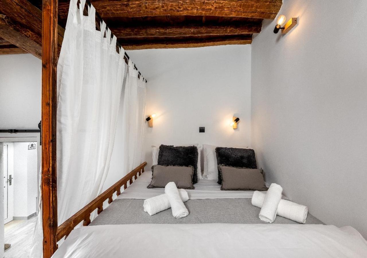 Lotza Traditional House Salakos Exterior photo